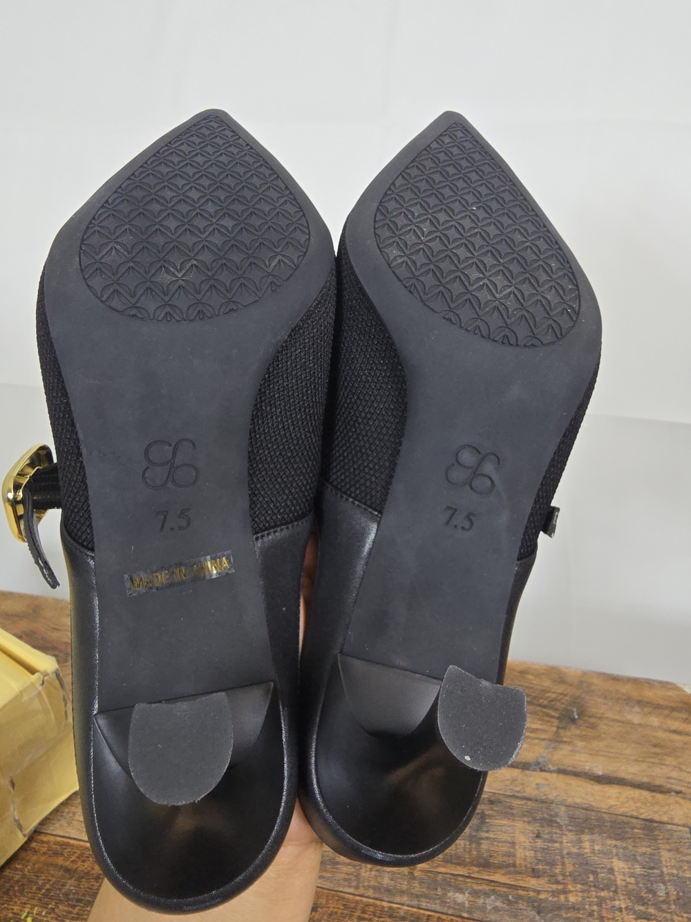 Cosy Island Gracelithe Black Pointed Knit Mules with Gold Buckle Size 7 - Picture 15 of 16